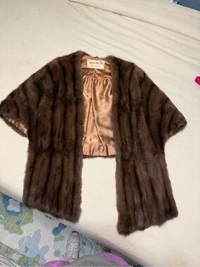 Holmes New Orleans Vintage Genuine Mink Fur Stole Wrap l brown